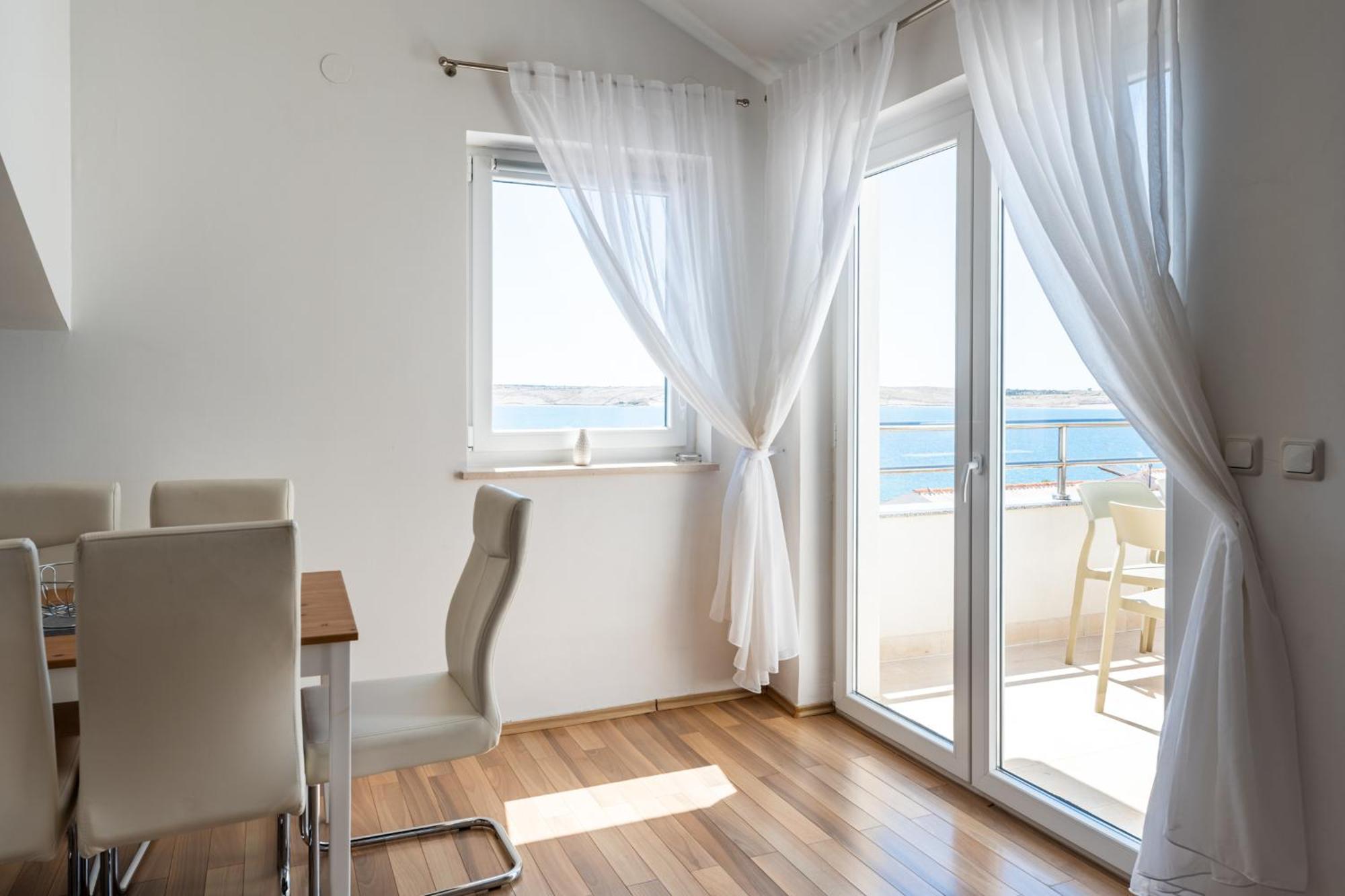 Apartments Barbati Новаля Екстер'єр фото