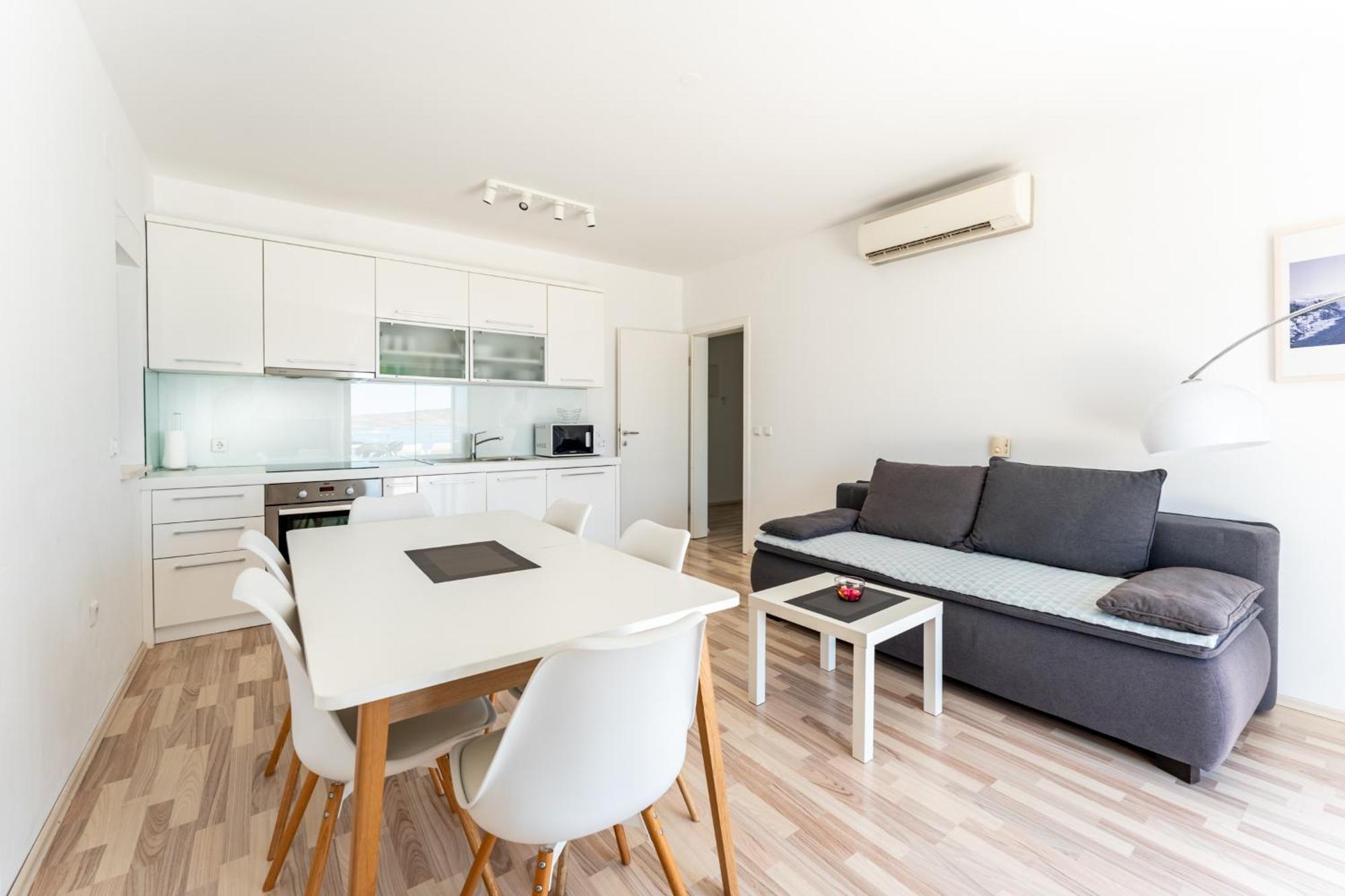 Apartments Barbati Новаля Екстер'єр фото